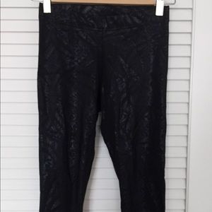 Blackmilk‘Liquid’ Leggings | Sz. SM | EUC